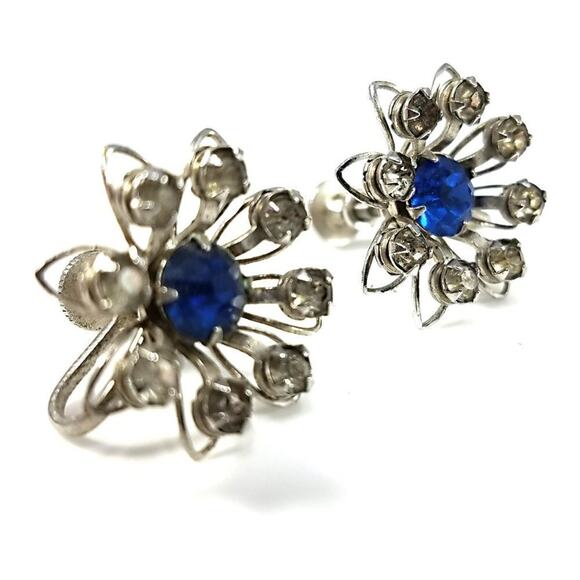 Bugbee & Niles Blue Rhinestone Screw Back Earrings, Vintage Jewelry 1940s - Picture 3 of 10